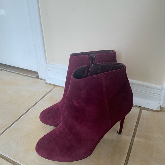 Selling ‘Quezaire’ booties from Aldo - Picture 2 of 2